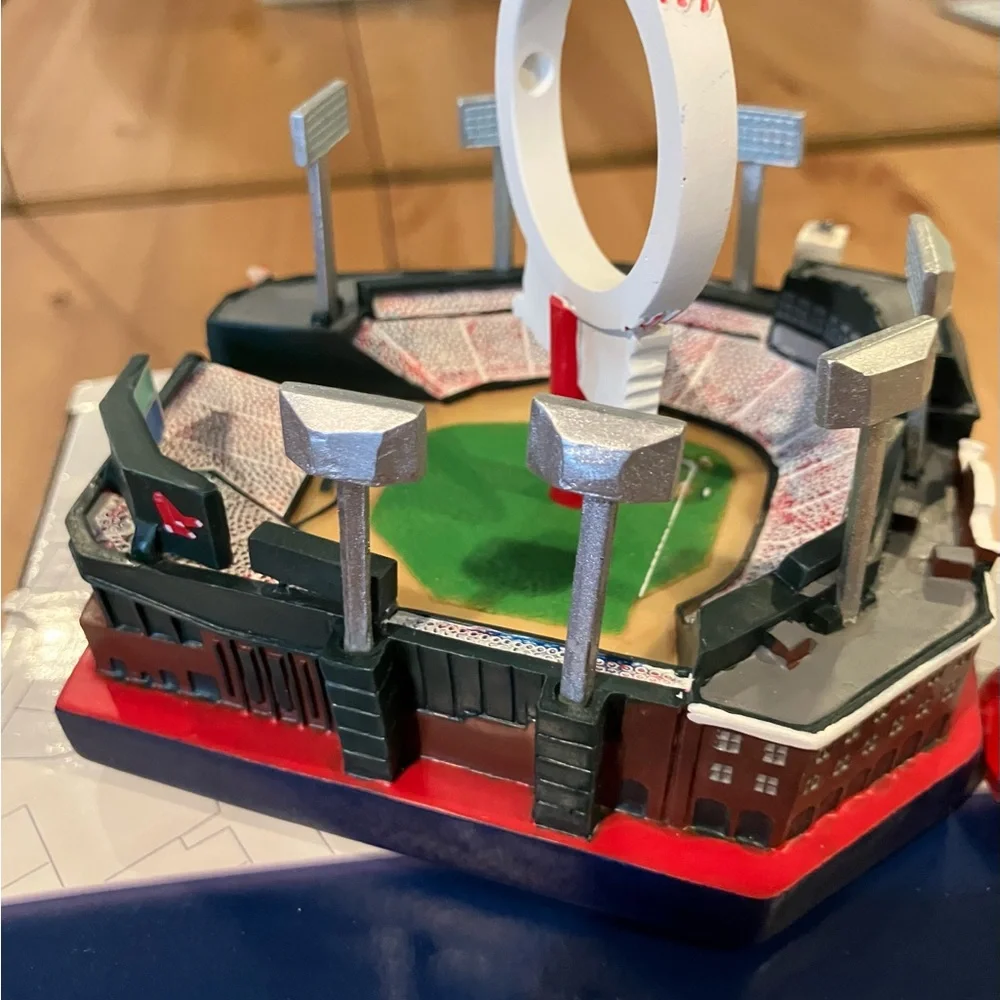NEW Forever Collectibles Boston Red Socks Fenway Park Stadium Clock
